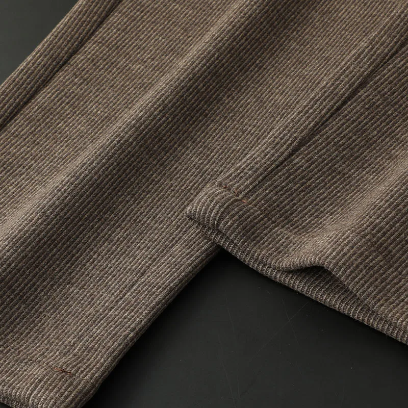 Schlichte und sportliche Freizeithose für Herren, schwarze, seitlich gestreifte Slim-Fit-Hose mit geradem Bein, Jogginghose mit Kordelzug, dicker Stil