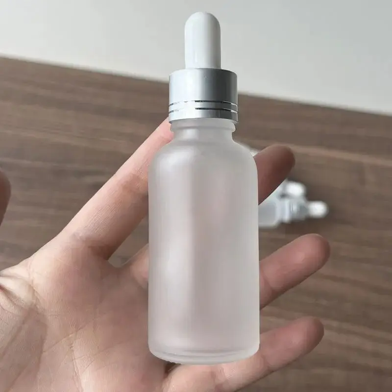 ขวดแก้วฝ้าแบบหยดขนาด 10 มล. 15 มล. 20 มล. 30 มล. 50 มล. 100 มล. สำหรับน้ำยา E-juice พร้อมหลอดหยดสำหรับเครื่องสำอาง น้ำหอม และน้ำมันหอมระเหย