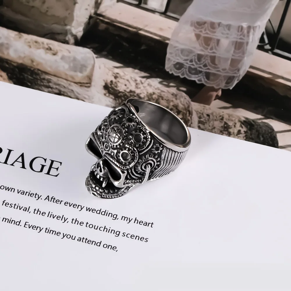 1PCS European and American Style Unique Cool Vampire Stainless Steel Non-Fading Men's Ring Punk Retro Skull Ring