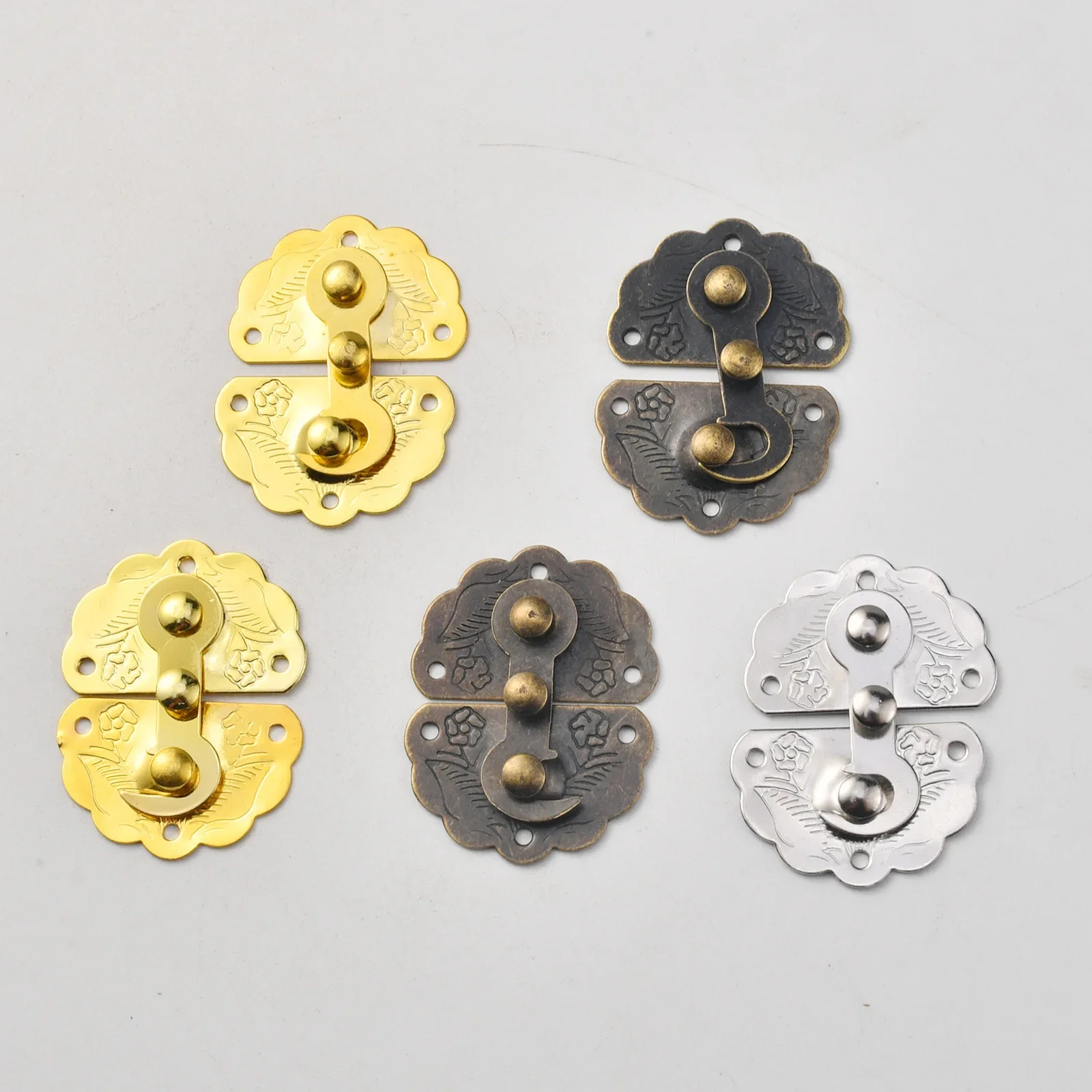 Retro box lock, lock, iron ingot buckle DIY luggage accessories buckle hardware accessories gift box buckle