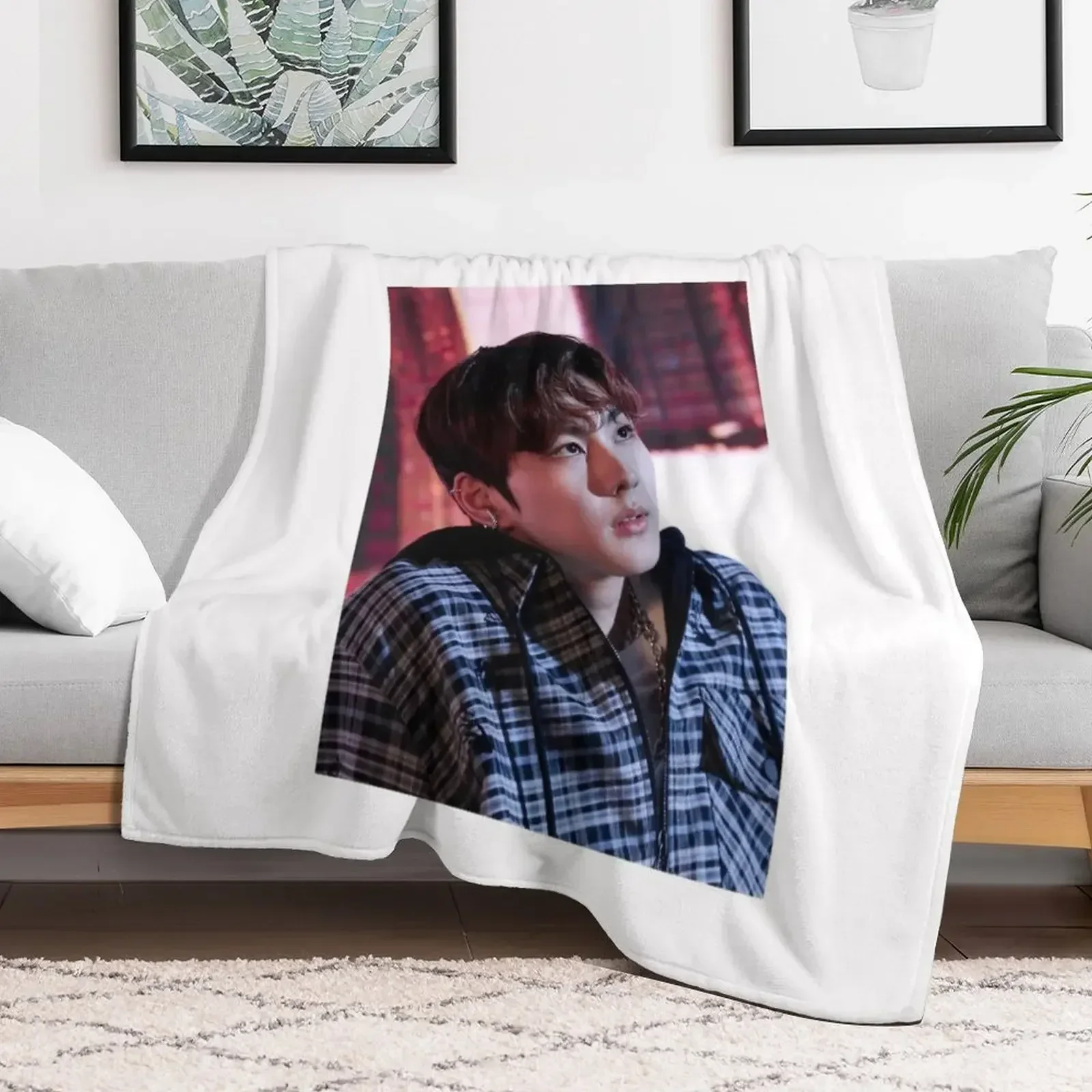 Jungwon Throw Blanket Multi-Purpose Bed covers Blankets For Sofas Beautifuls Blankets