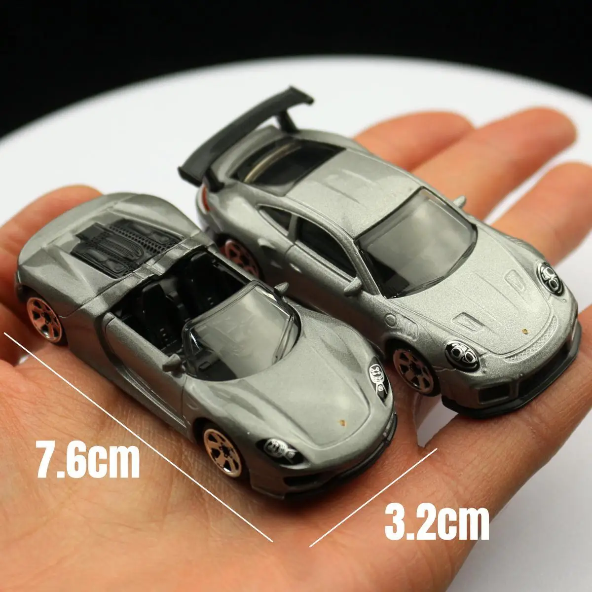 CCA 1/64 Series 1:61 Porsche 918 Spyder & 1:60 Porsche 911 GT2 RS Racing Car Toy Model Diecast Free Wheels Collection Gift Boys