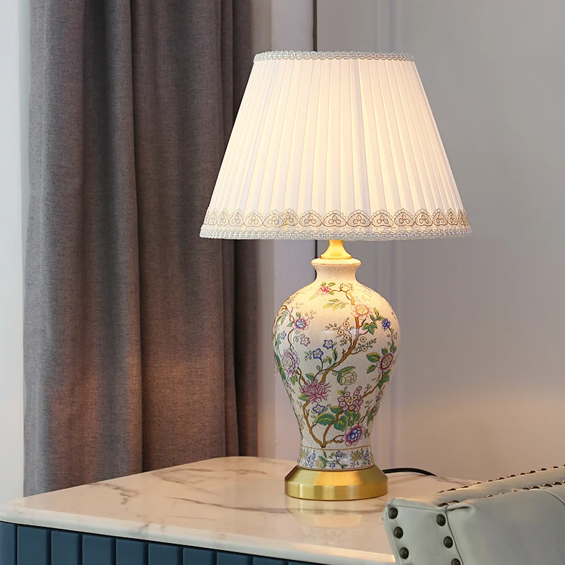 

American Nostalgia Aesthetic: Intricate Custom Tinted Floral Accents, Modern Chinese All-Copper Ceramic Table Lamp