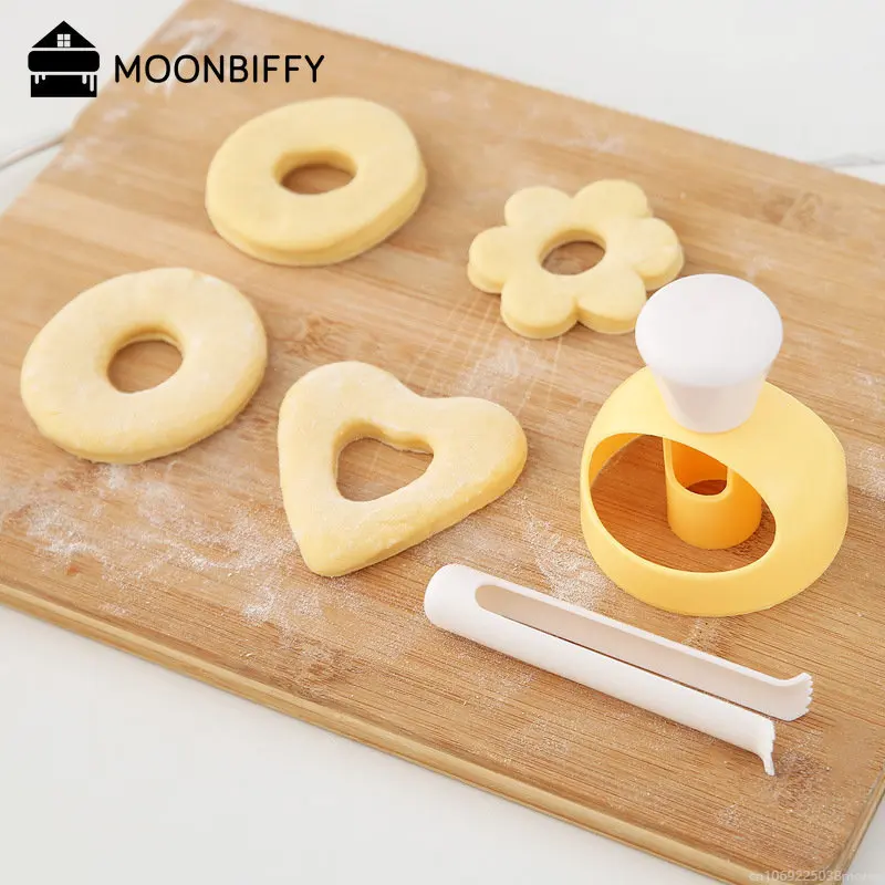 Creative Kitchen Accessories Gadgets Donut Mold Cutter Food Desserts Maker Supplies Kitchen Cooking Decorating Tools cocina Bake