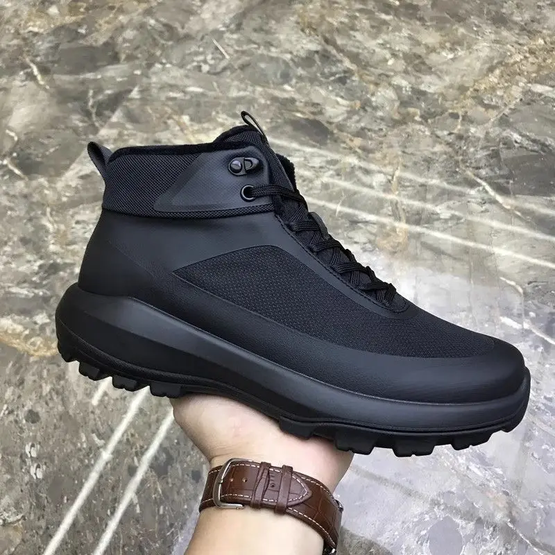 

Men's Winter Sporty Casual Shoes Fleece Lined High Top Outdoor Business Shoes Comfortable Soft Bottom Cotton Shoes