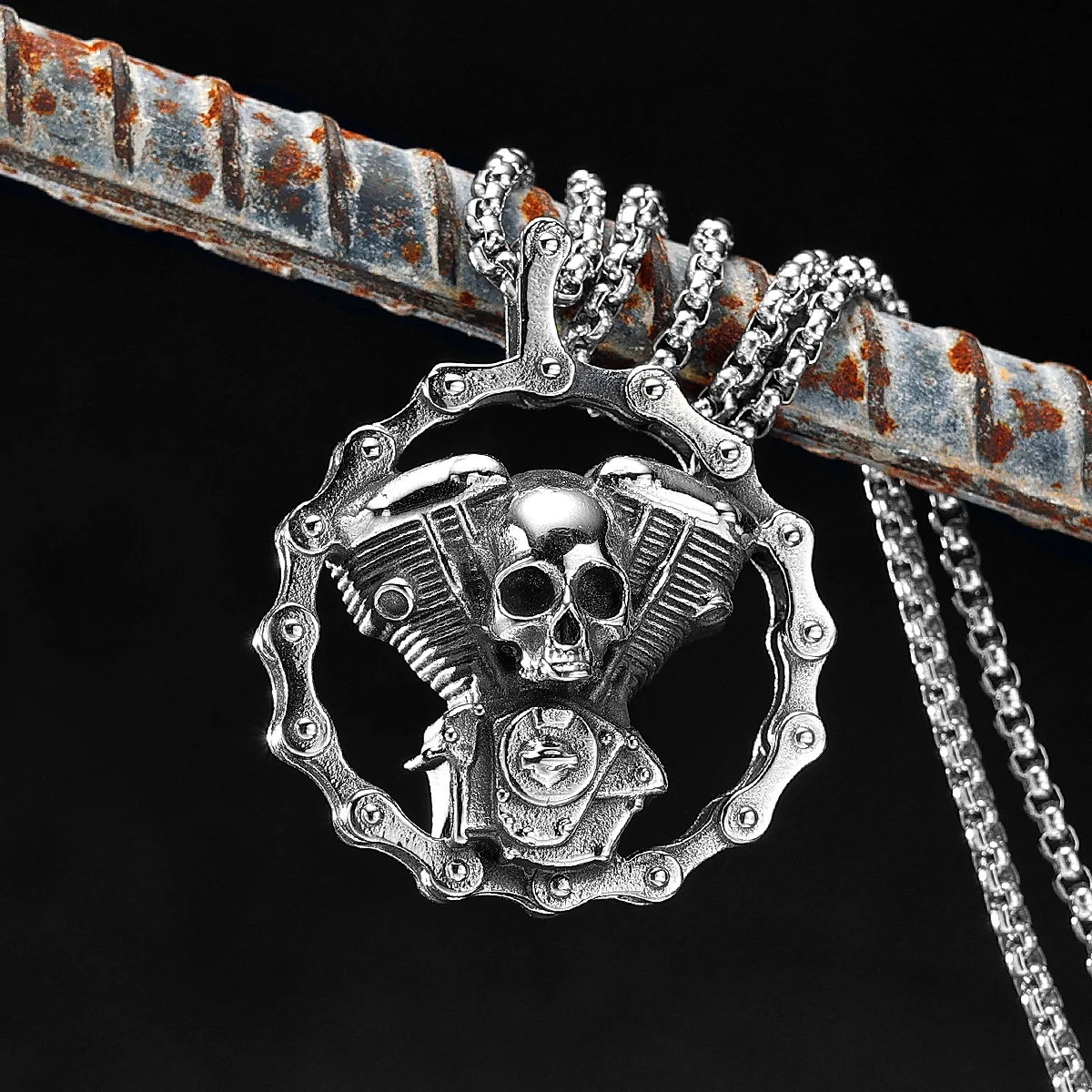 

Steampunk Locomotive Engine Skull Stainless Steel Men Women Necklaces Pendants Chain Punk Jewelry Creativity Gift Wholesale