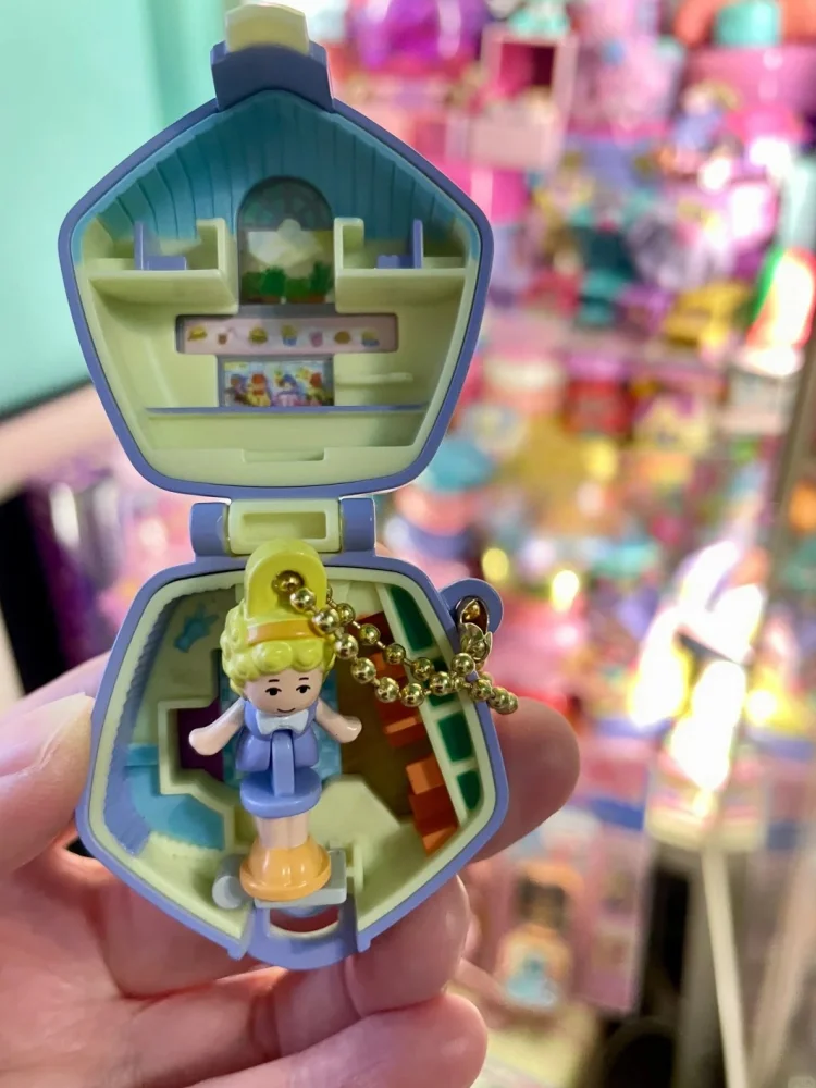New Arrival Bandai Polly Pocket Treasure Box Charm 4pcs Anime Action Figure Model Doll Ornament Desktop Toy Girl Festival Gifts
