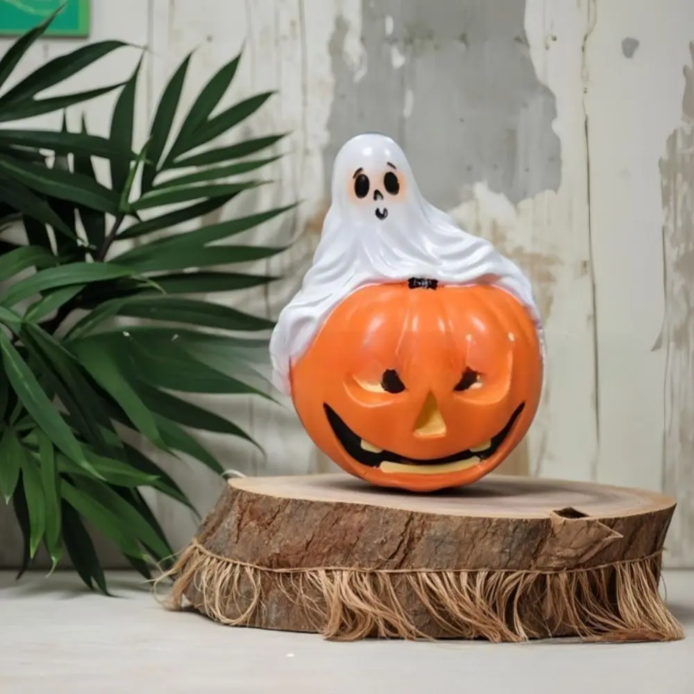 

Spooky Pumpkin Halloween Ghost Statue Creative Funny Design Pumpkin Ghost Figurine Desktop Decor Resin Holding Pumpkin Ghost