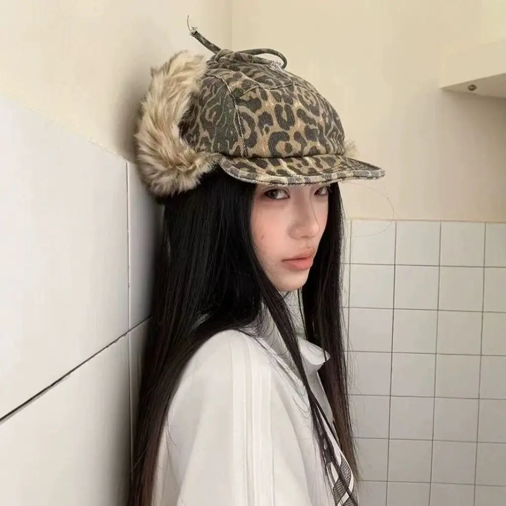 

New Leopard Print Baseball Hat Corduroy Thickened Peaked Cap Velvet Short Brim Bomber Hats Women