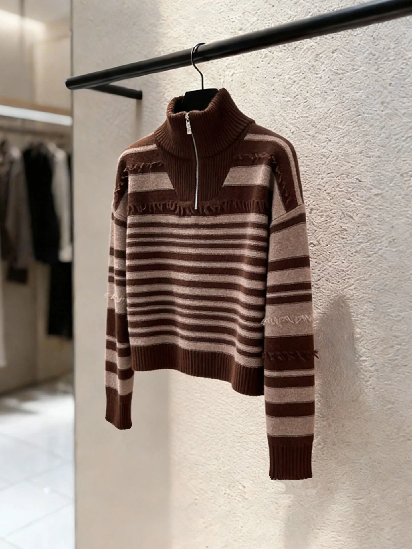 

Модный полосатый вязаный свитер с длинным рукавом, свободный женский топ на молнии, весна 2026, европейский стиль, премиум-бренд, для повседневной носки