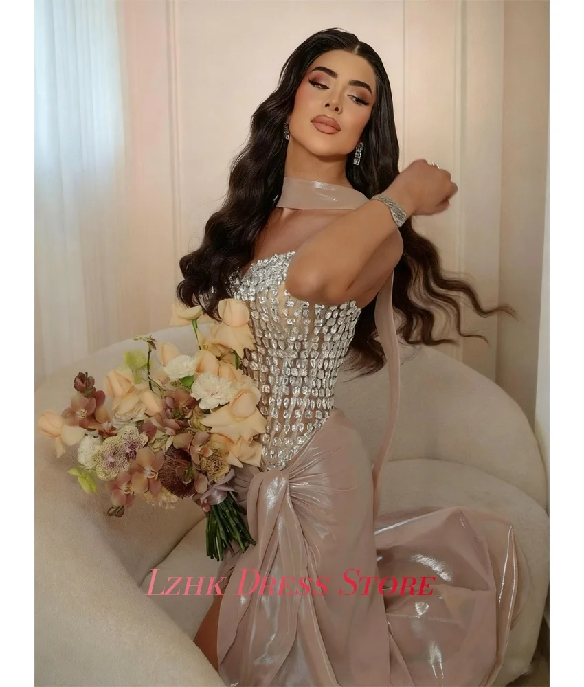 Gaun Malam Satin Lurus Mewah dengan Pita Kristal yang Dapat Disesuaikan, Gaun Prom Tanpa Lengan Model Sweetheart yang Elegan dan Panjang Menyentuh Lantai