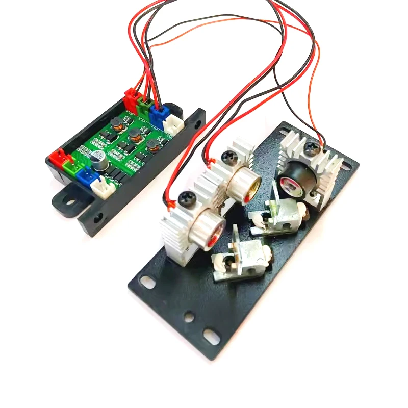 

Лазерный модуль RGB, белое освещение, красный/зеленый/синий диод, встроенный 200 мВт с драйвером 12 В TTL