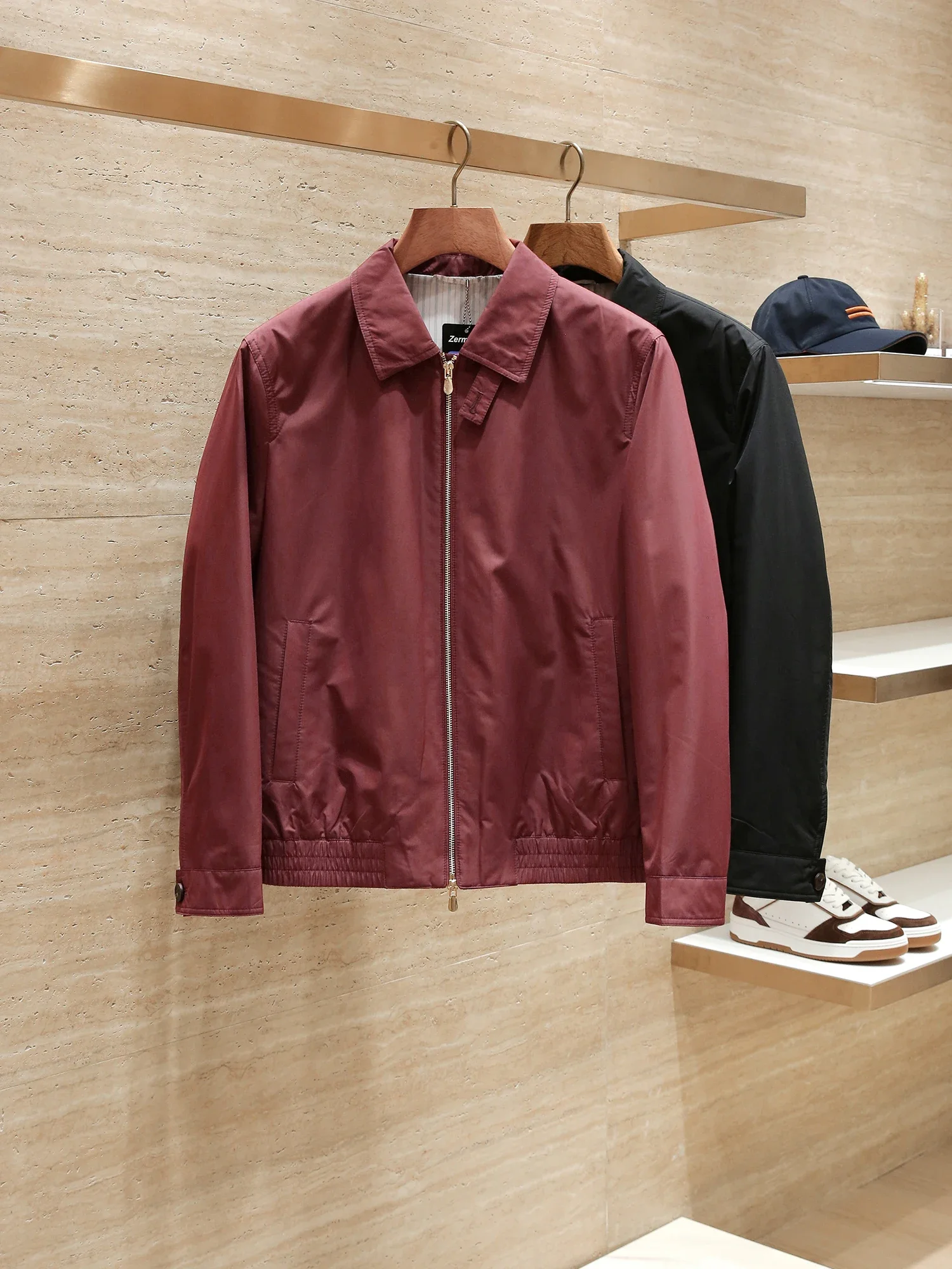 

Zermoly Thin Silk Cotton Filled Elite Business Men's Casual Lapel Jacket