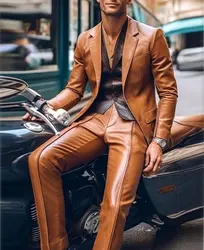 Conjunto de chaqueta y pantalones de cuero PU para hombre, traje ajustado de 2 piezas con solapa de muesca en contraste, traje informal de negocios para baile de graduación, estilo Moto