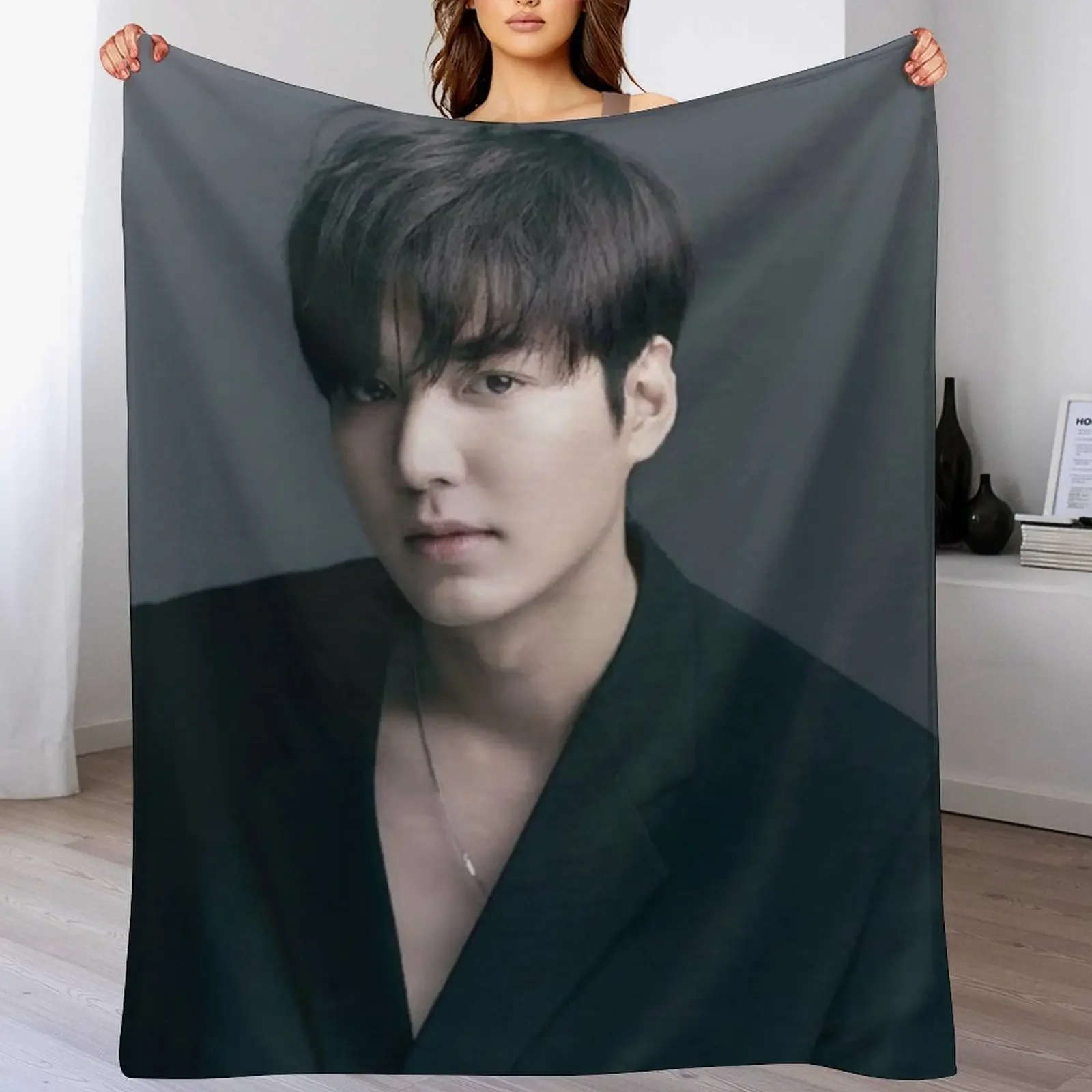 

LEE MIN HO Throw Blanket Comforter Blankets For Baby Bed covers anime Blankets