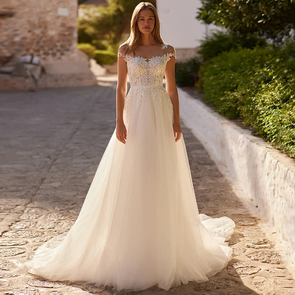 Charming Ivory Wedding Dresses for Ladies Elegant Strapless Bridal Gowns with Lace Exquisite Sleeveless Vestidos De Novia New