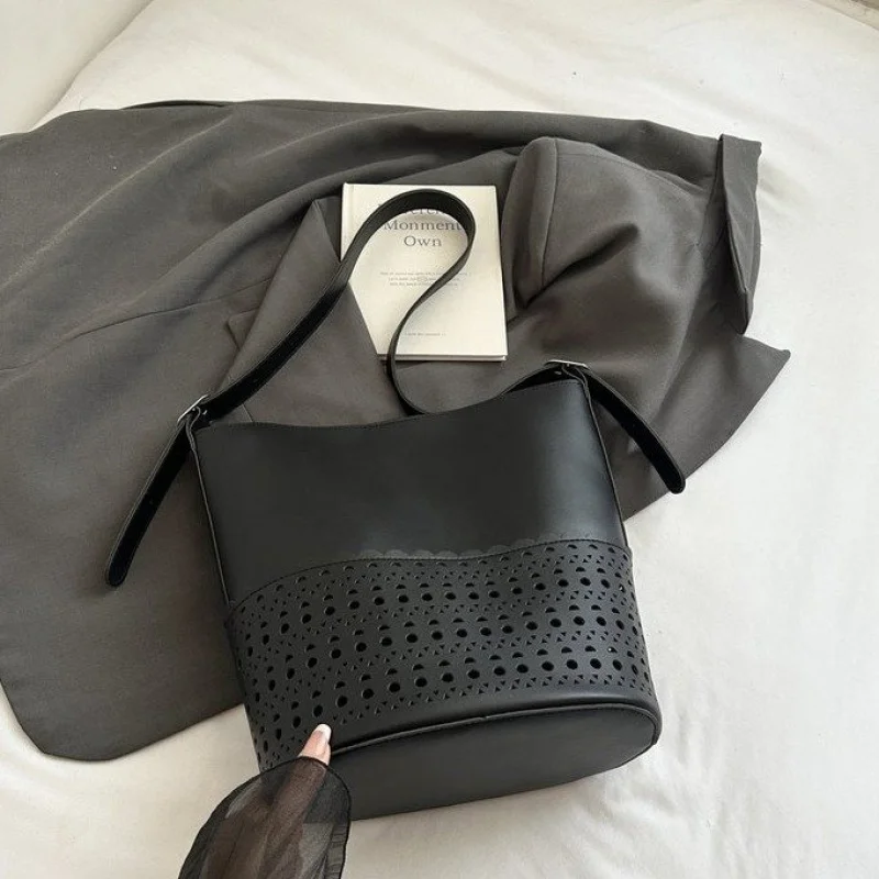 حقيبة يد نسائية متطورة مصنوعة من الجلد المصنوع من الألياف الدقيقة، مظهر يومي عصري من Liechtenstein يدوم طويلاً وواسع وناعم