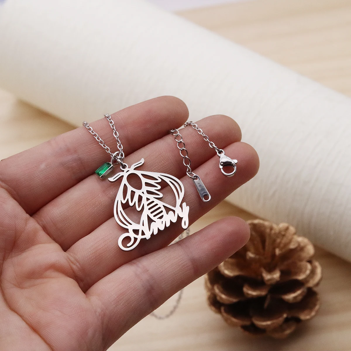 Todorova Custom Name Bee Insect Pendant Necklace Stainless Steel Antique Silver Color Fashion Jewelry Gift For Women