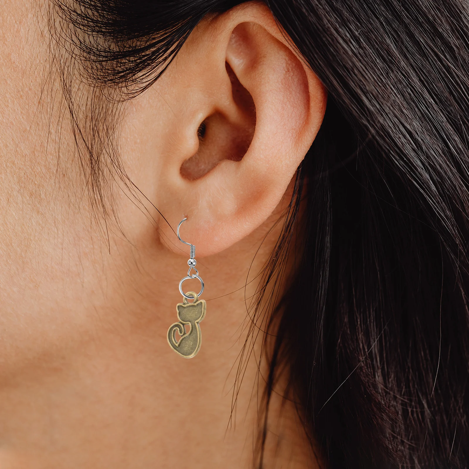 

100Pcs Cat Charm Pendants Retro Style Small Alloy Charms for Necklace Bracelet Earrings DIY Handmade Accessories Decors