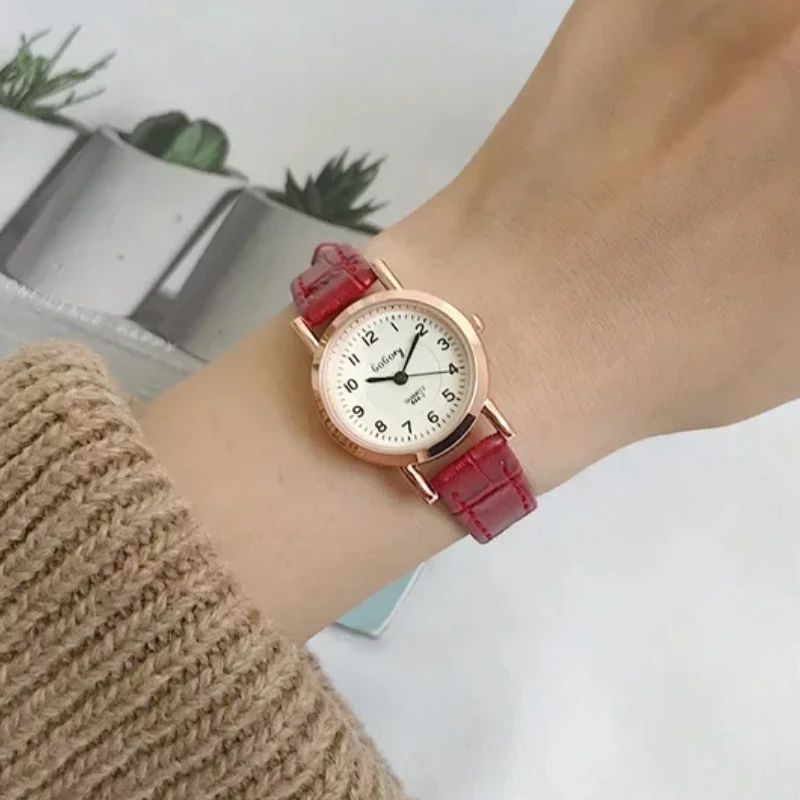 Women's Watch Small Dial Extremely Thin Minimalist Vintage Style Leather Strap Wristwatch Alloy Fashion Casual Clock Reloj Mujer