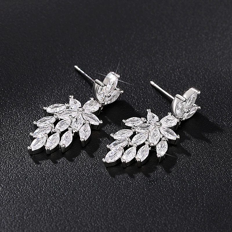 Huitan Luxury Marquise Cubic Zirconia Hanging Earrings Crystal for Women Silver Color Temperament Elegant Wedding Party Jewelry
