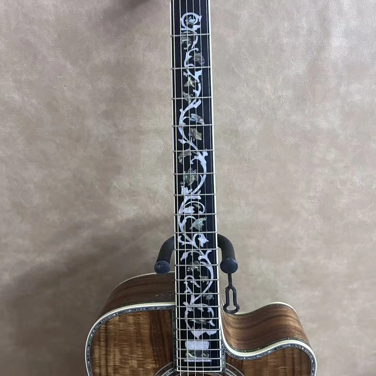 US Local Dispatch Natural Koa D45 Cutaway Model Acoustic Guitar, 41 Inch, Koa Wood Body, 6 String, Wooden Guitar, Full Vine Floral Abalone Inlay, Multi-Layer Pearl Binding, Gloss Finish, Professional Folk Guitar, Free Shipping view 3