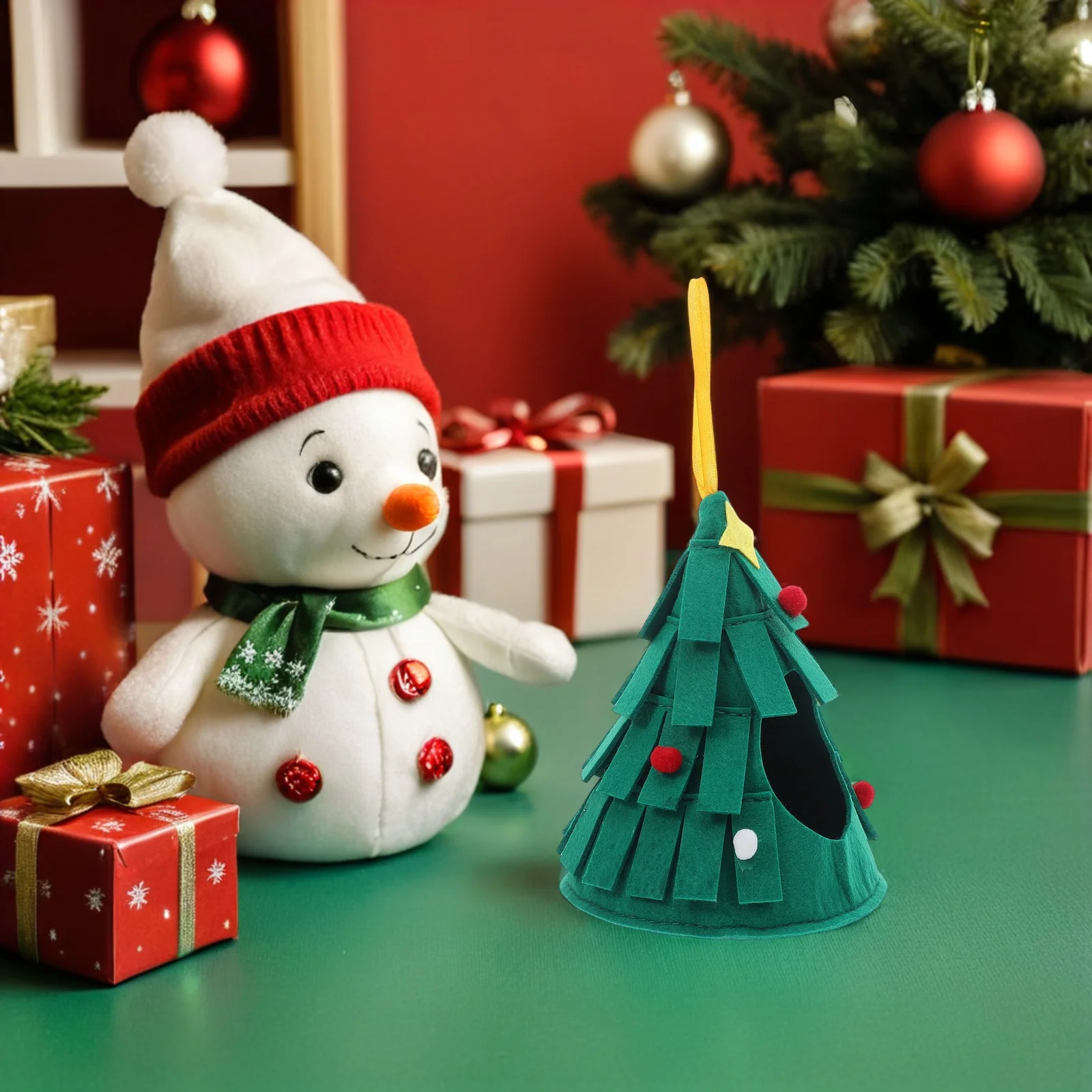 

Christmas Tree Bird Felt Nest Hanging Parrot Cage Sleeping Hut Small Pet Hideout Hamster Guinea Pig Cockatiel Bed