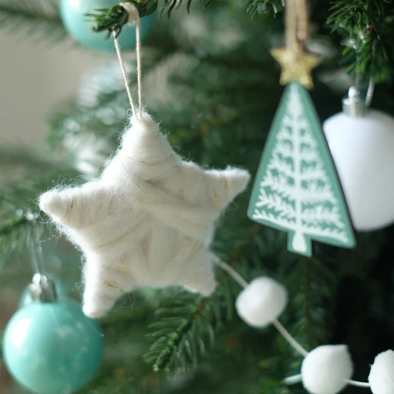 Korean version of foreign trade tail single white wool felt bright silk   pendant star Christmas  Window decoration