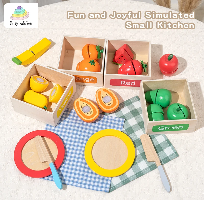 

Деревянный набор игрушек для сортировки фруктов с красными, желтыми, зелеными и апельсиновыми фруктами. Дети имеют взрывную нарезку, сортировка и кошачьи фрукты.