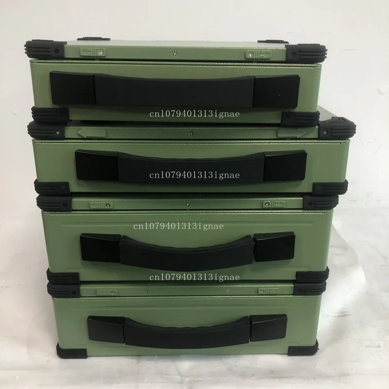 Portable industrial control chassis guide broadcast recording reinforcement notebook computer chassis customization