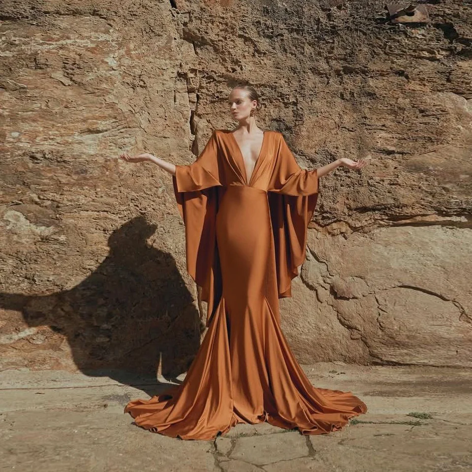 Sukienka maxi w odcieniach pomarańczy, seksowna, z długim rękawem, zwiewna, długa suknia balowa, gładka, drapowana, syrenka, sukienka na imprezę, bez pleców, do sesji zdjęciowej.