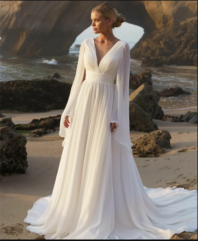 

Vintage Long Chiffon V-Neck Pleated Beach Wedding Dresses With Cape A-Line Ivory Sweep Train Bridal Gown Zipper Back Vestido de