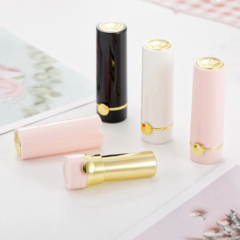 12.1mm Empty Lipstick Tube High-grade Black White Pink Round Lipstick Tube Lipstick Tube Packaging Materials Spot Buckle Type