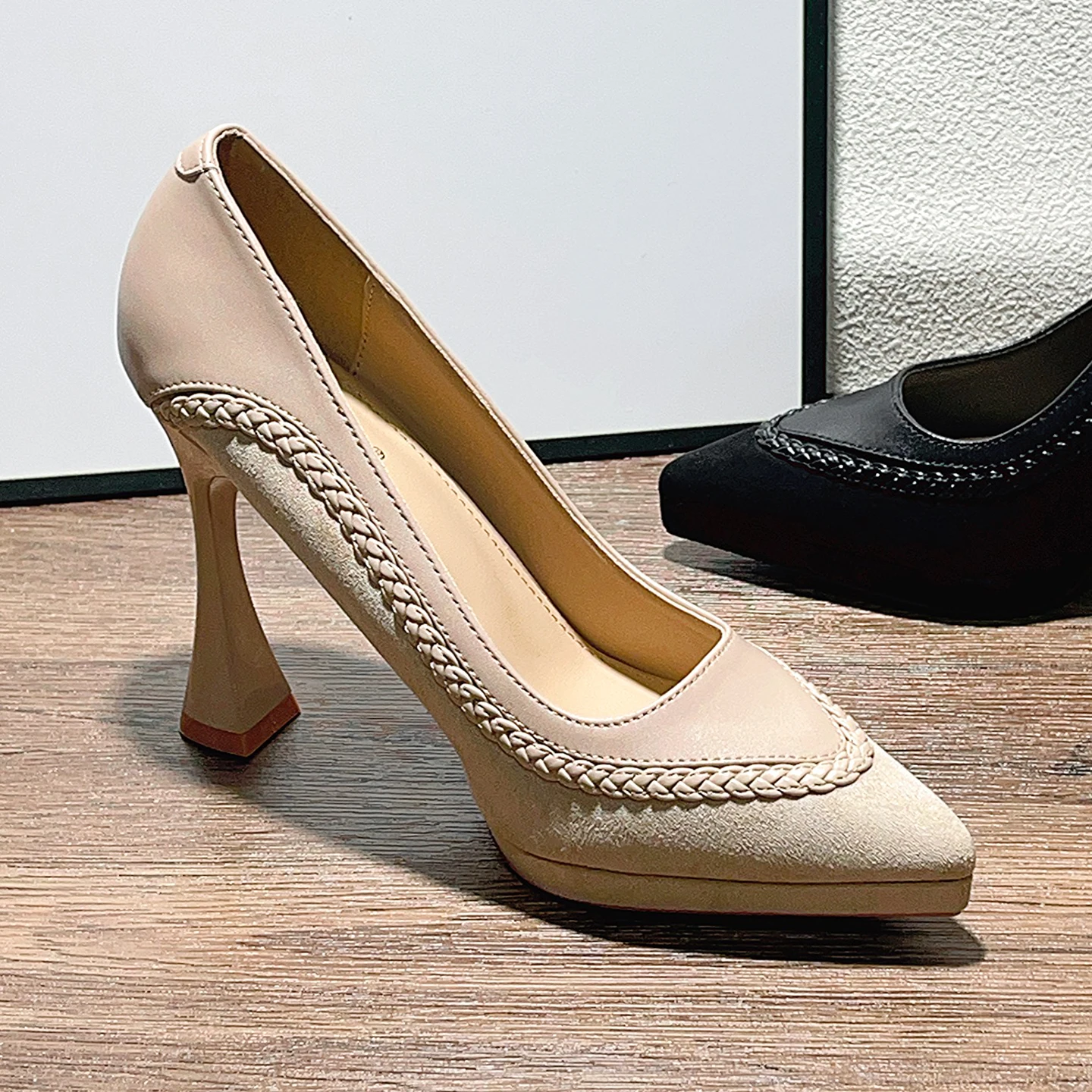 

Потрясающие непромокаемые женские туфли на высоком каблуке на платформе, 2025 год, с острым носком, на тонком каблуке без шнуровки, для взрослых, для церемонии, с низким вырезом, универсальное, Single oes