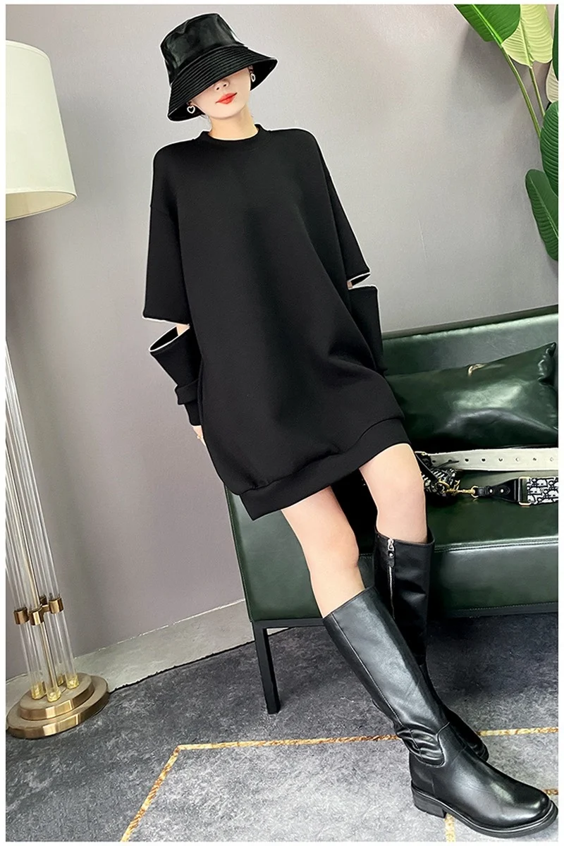 

new 2023 autumn and winter women's clothingBlack Zipper Hollow-out Long Sleeve Pullover Dress Loose Dress 1011