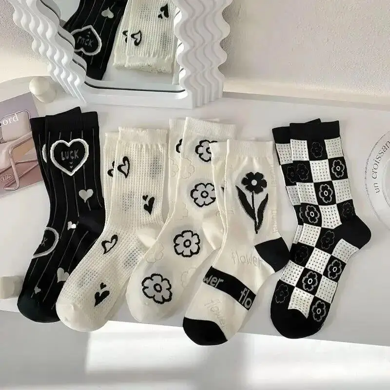 Langmao Girls Spring Summer Women Mid-Calf Socks Thin Breathable Black White Matching Design Trendy Socks Polyester Fabric