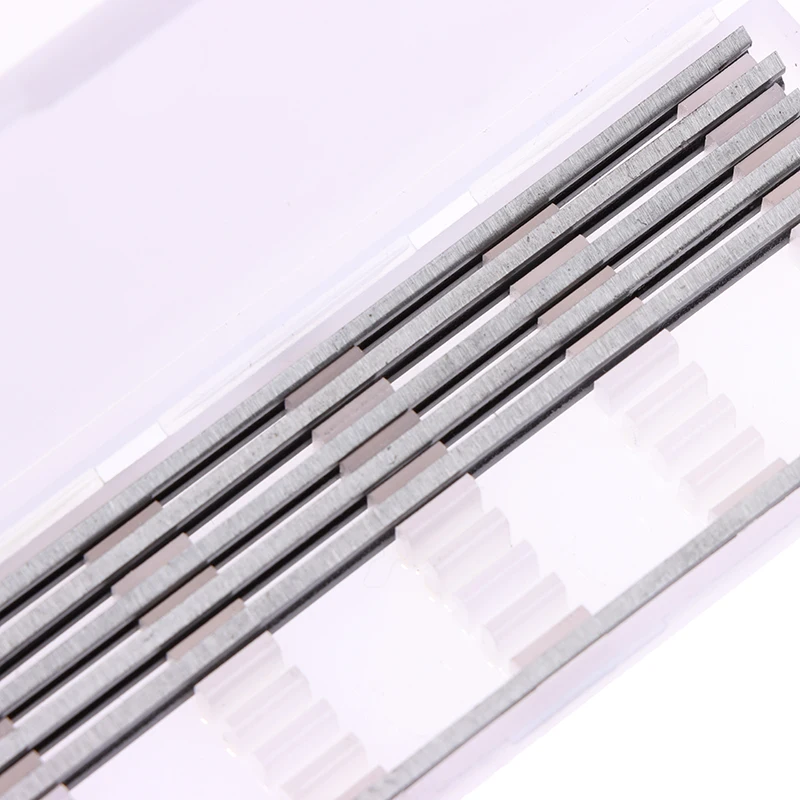 10Pcs/set Carbide Planer Blades For Cutting Soft Hard Woods Ply-wood Board for Woodworking Machinery Parts 82mm 82 x 5.5 x 1.2mm
