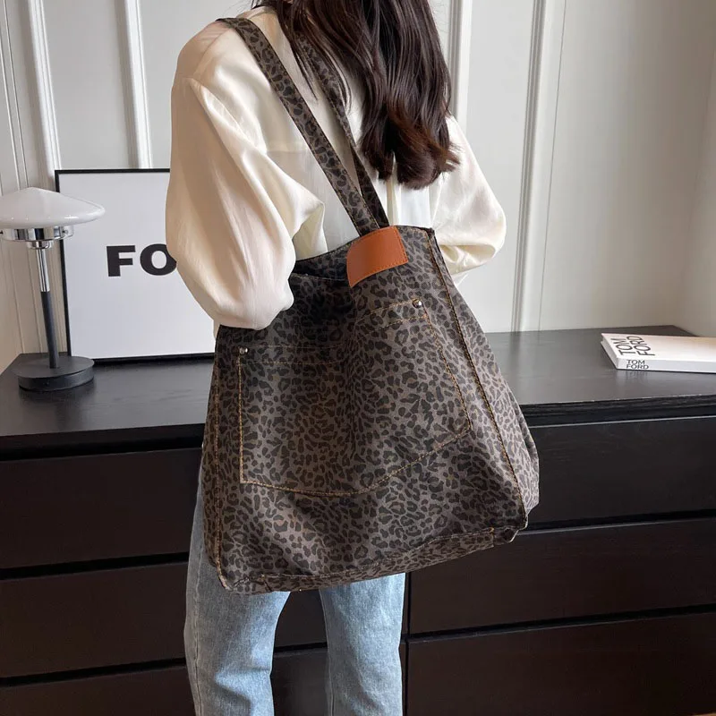 Leopard Luxury Handbag Women Crossbody Bag Lady Tote hanging Large Capacity Female Shoulder Bags Embroidery Tote Sac A Main