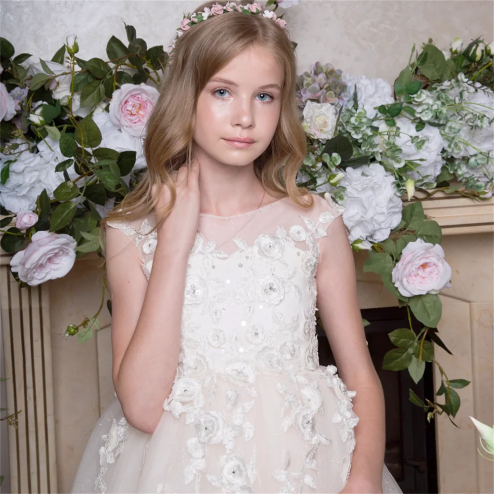 

Puffy Shining Flower Girl Dress For Wedding Applique Sleeveless Sequins With Bow Birthday Party First Communion Ball Gown