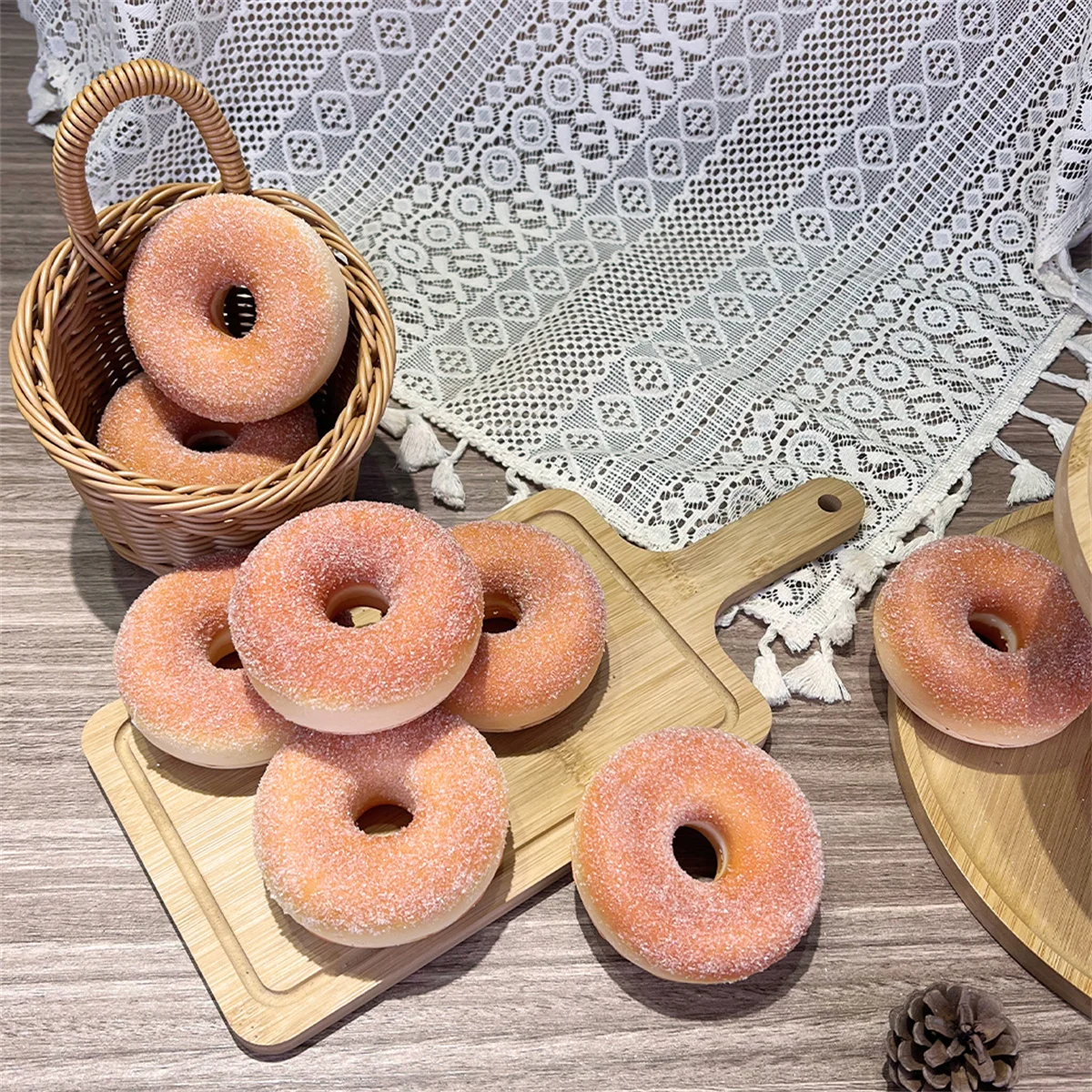 1pc 8,5 cm Simulation Donuts Brot Gefälschte Brot Kuchen Wohnkultur Display Hochzeit Süße Dekorationen Fotografie Requisiten NotSquishy Spielzeug – Detail 2