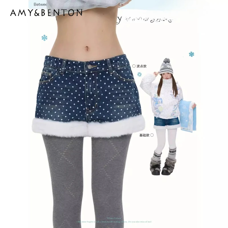 Jeans da donna con giunture foderate in pile a vita alta blu dal design vintage 2025 Autunno Inverno Nuovi pantaloncini di jeans ispessiti caldi da donna