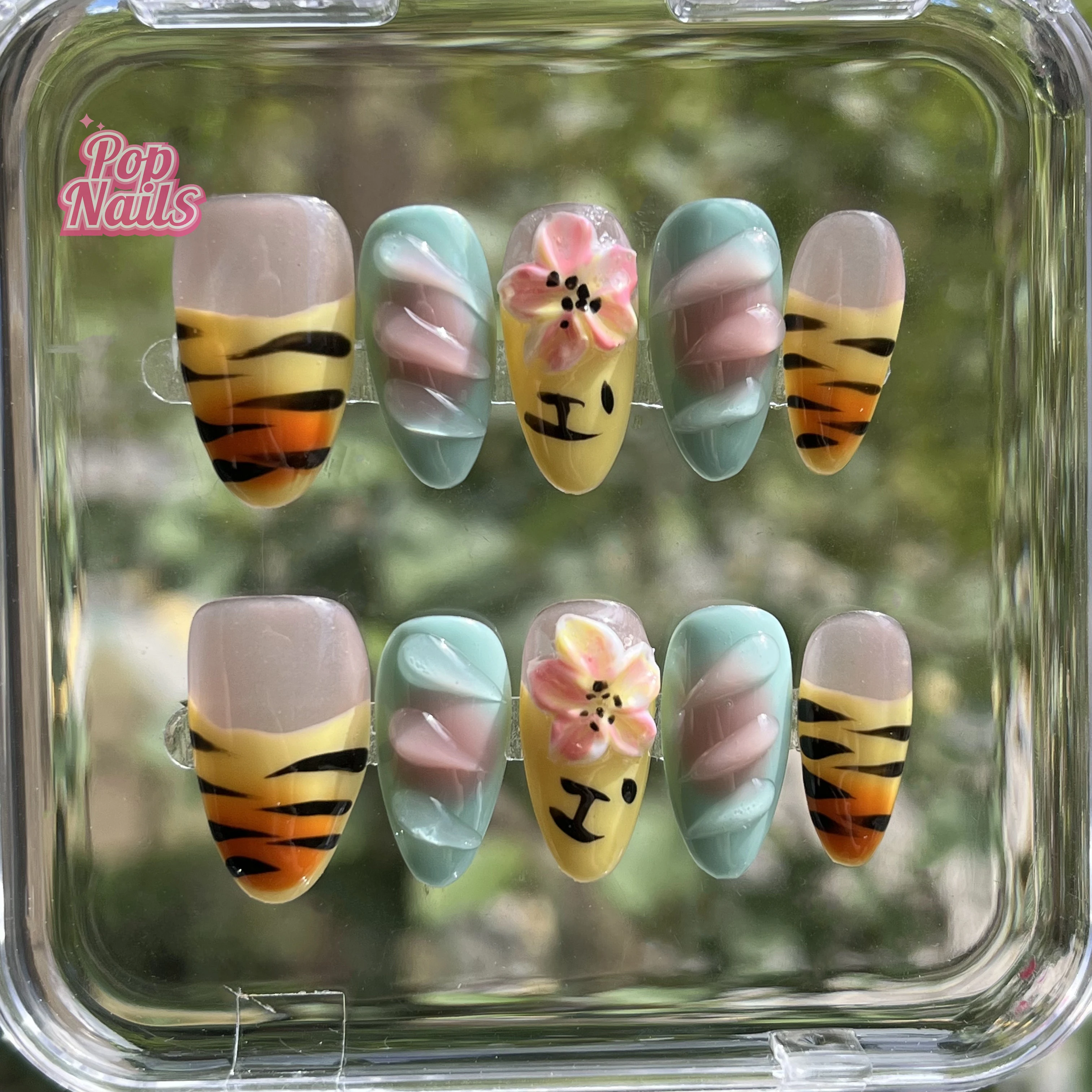 10pcs Presson Hand Painted Tiger Pattern Flowers Gel Presson Nail Art 3D Flower Custom Design Wholesale Handmade Press on Nails