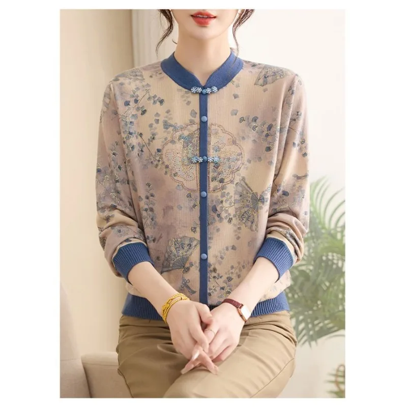 Autumn Long-sleeved Base Women's Versatile Age-reducing Top Fashionable Pullover Knitted Button Printed Sweater