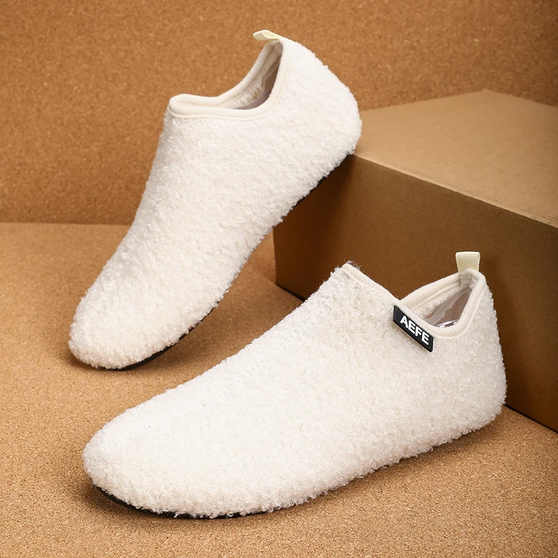 Winter Fashion Men Slippers Plush Male Home Cotton Shoes Warm Anti-slip Men's Casual Shoes Flexible Solid Flats 39-47 Slip On