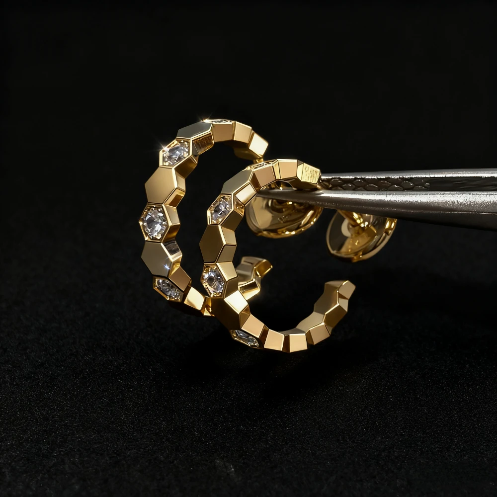 

2025 New Elegant accessories Pave AAA Zirconia Honeycomb Stud Earrings for Women, Fine Jewelry as Xmas Gift