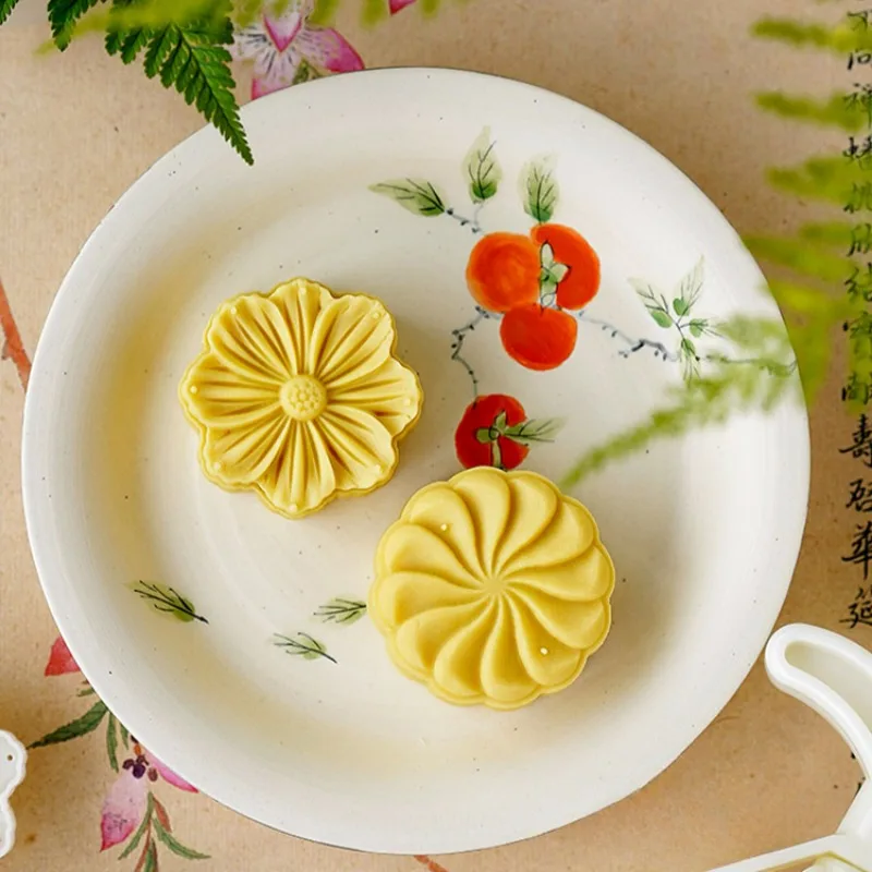 Simple Flowers Pattern Cookie Plunger Cutter Daisy/Primula/hexagram Star Plunger Cookie Cutter Set Pastry Cakes Deocration Tools