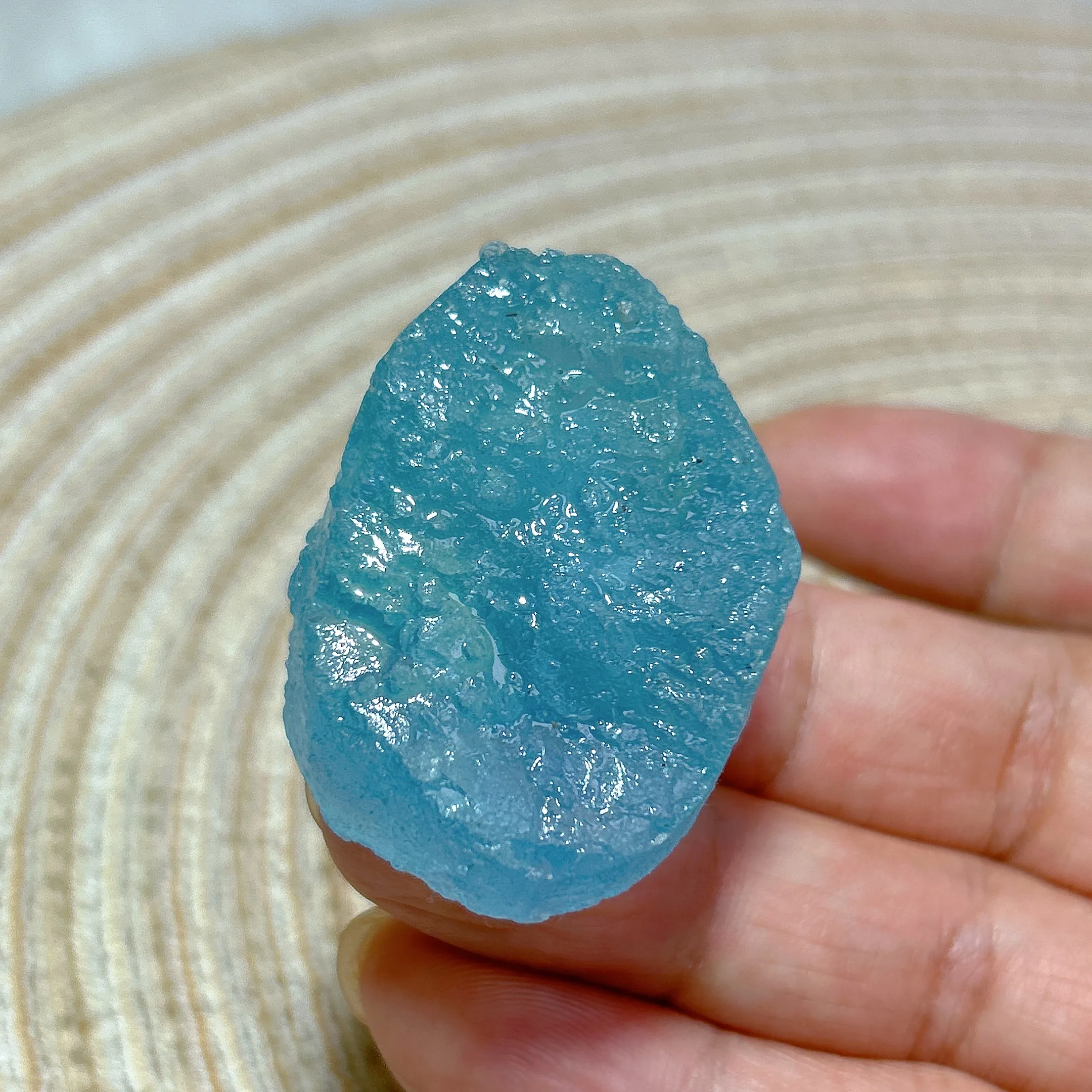 High Quality Natural Crystal Blue Aquamarine Raw Stone Specimen Ornament Healing Gemstones Energy Ore Reiki Home Decoration