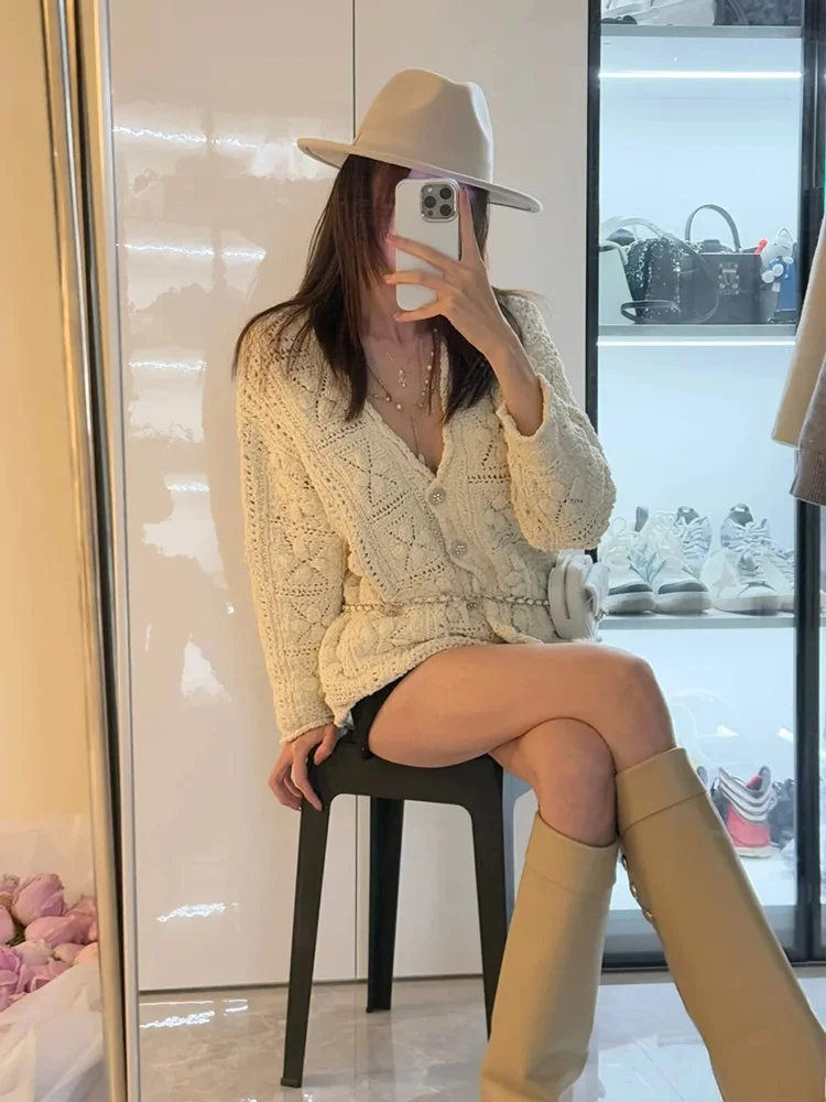 

Eza Nevjrh Small Fraance Sle V-Ne Knitted Sweater Women's Loose Versatile Top Coat Hollow out 3D Flower Decorated