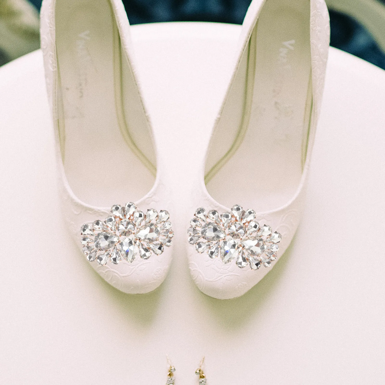 

2 шт. Элегантные декоративные клипсы для обуви со стразами, свадебные аксессуары для невесты, украшения для обуви