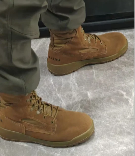 

New 2025 Hot Sale Unisex Summer Outdoor Hiking Shoes Comfortable Wearable Professional Sneakers Lightweight